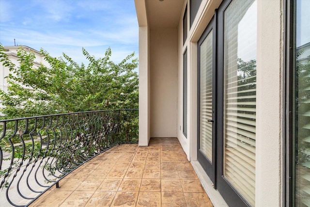 614 W Bell St Unit A, Houston, TX 77019 - view of balcony