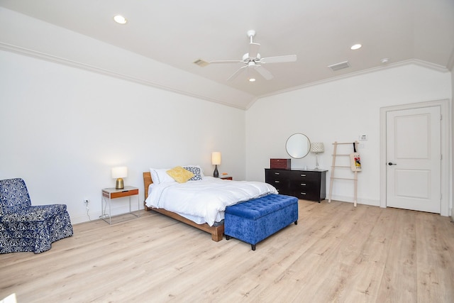 4006 Feagan St Unit D, Houston, TX 77007 - bedroom featuring ornamental molding, light wood-style flooring, vaulted ceiling, baseboards, and recessed lighting