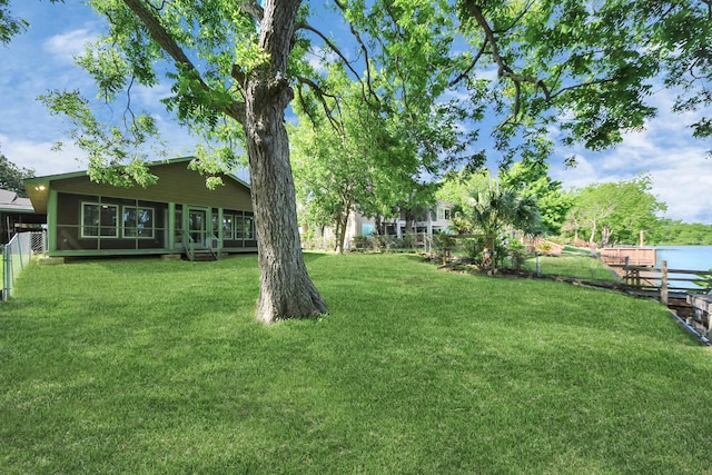 5103 Diamond Springs Dr, Missouri City, TX 77459 - view of yard with a sunroom