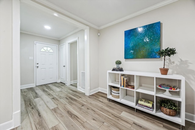 2514 Briarbrook Dr, Houston, TX 77042 - foyer featuring crown molding, wood finished floors, baseboards, and recessed lighting