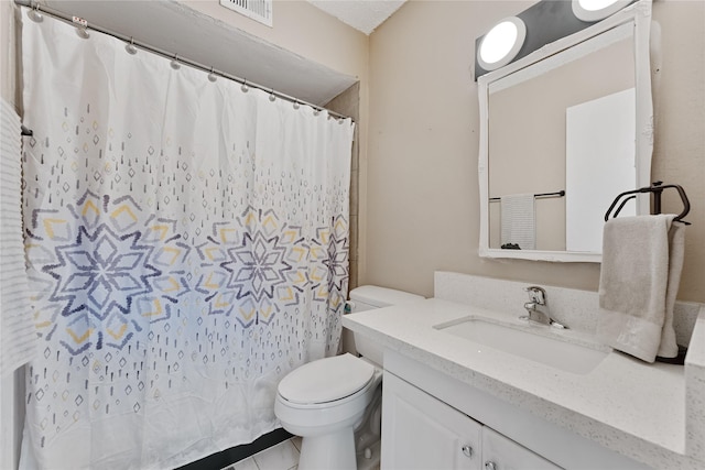 12574 Newbrook Dr, Houston, TX 77072 - bathroom featuring toilet, vanity, and a shower with curtain