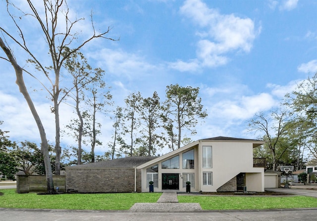 525 Rancho Bauer Dr, Houston, TX 77079 - view of property featuring driveway