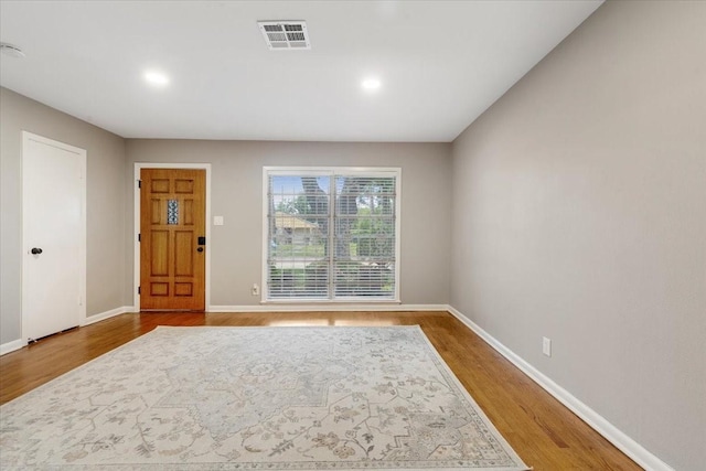 2003 Sieber Dr, Houston, TX 77017 - entrance foyer featuring wood finished floors, baseboards, and recessed lighting