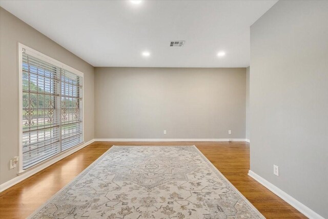 2003 Sieber Dr, Houston, TX 77017 - unfurnished room with baseboards, wood finished floors, and recessed lighting