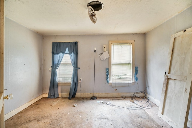 1306 Laurel St, La Marque, TX 77568 - unfurnished room featuring baseboards
