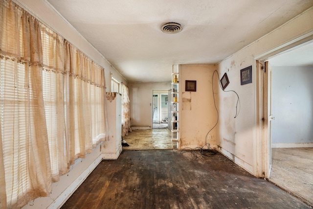 1306 Laurel St, La Marque, TX 77568 - view of corridor