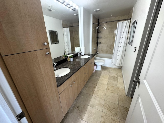 3505 Sage Rd Unit 602, Houston, TX 77056 - bathroom with shower / bath combo with shower curtain, toilet, and double vanity