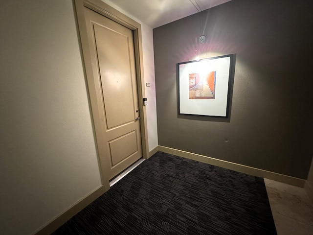 3505 Sage Rd Unit 602, Houston, TX 77056 - entryway with baseboards