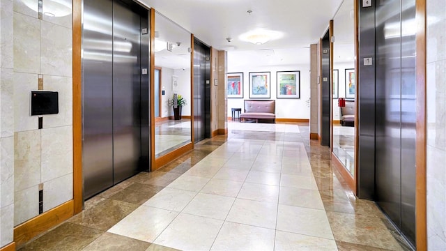 3505 Sage Rd Unit 602, Houston, TX 77056 - community lobby featuring tile walls