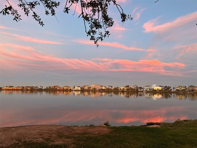 817 Bryan Ave, Seabrook, TX 77586 - water view