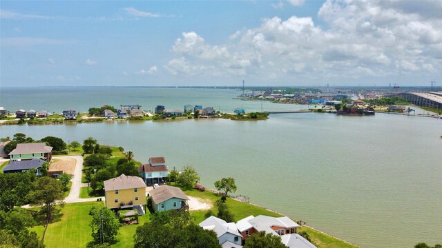 817 Bryan Ave, Seabrook, TX 77586 - bird's eye view of a nearby body of water