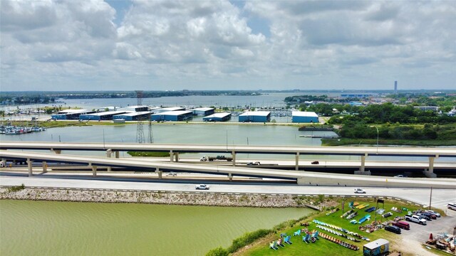 817 Bryan Ave, Seabrook, TX 77586 - water view