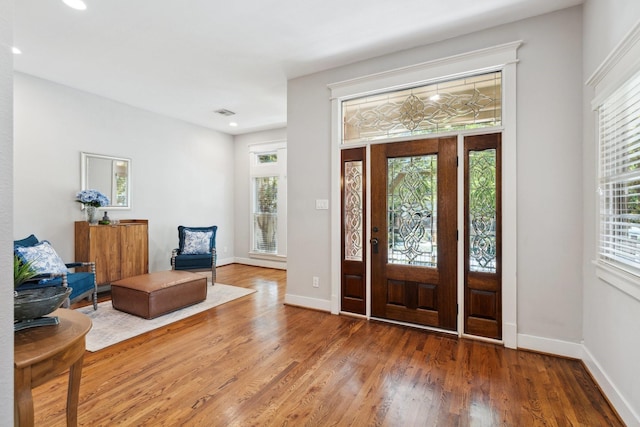 2024 Singleton St, Houston, TX 77008 - foyer entrance with wood finished floors, baseboards, and recessed lighting