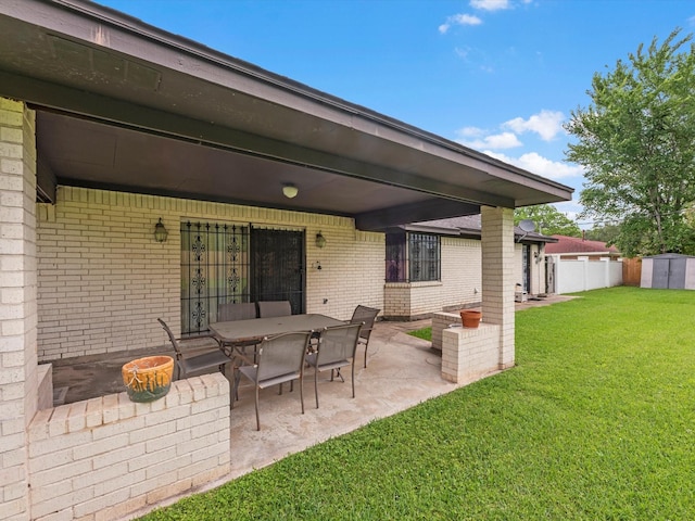 11821 15th St, Santa Fe, TX 77510 - view of patio / terrace
