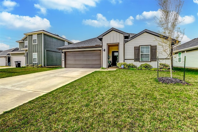 31611 Farlam Farms Trl, Fulshear, TX 77441 - view of front of house featuring board and batten siding, a garage, driveway, and a front yard