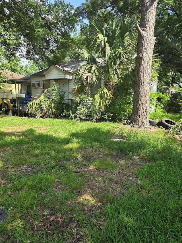 view of grassy yard