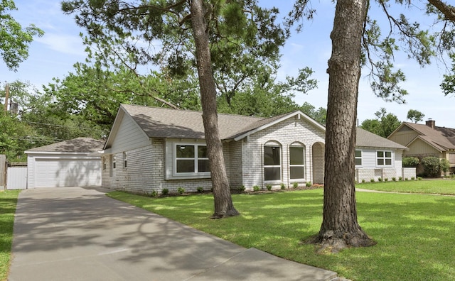 2610 Moss Hill Dr, Houston, TX 77080 - single story home featuring an outbuilding, a front yard, a garage, and roof with shingles