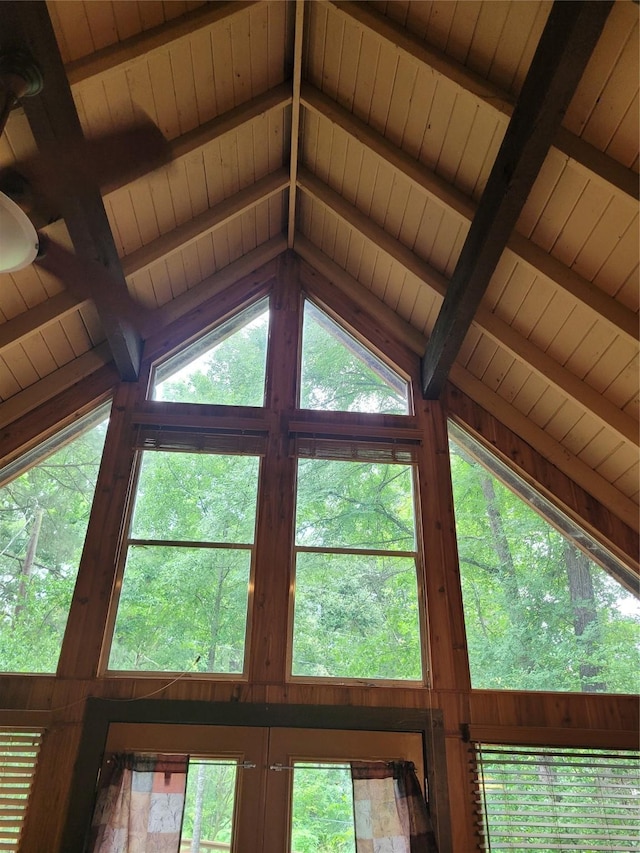 20 Shannon St, Huntsville, TX 77320 - detailed view of wood ceiling with exposed beams