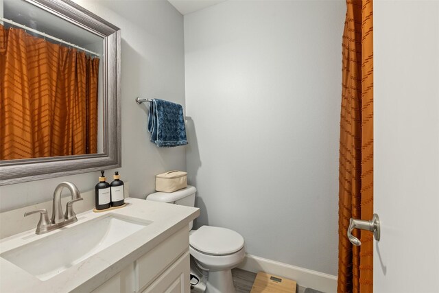 8051 Bay Branch Dr Unit 324, The Woodlands, TX 77382 - full bath with toilet, vanity, and baseboards