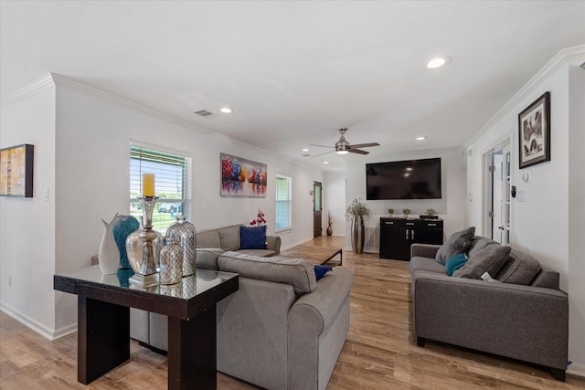 3003 Randall St, Houston, TX 77018 - living room with crown molding, recessed lighting, light wood-style flooring, a ceiling fan, and baseboards