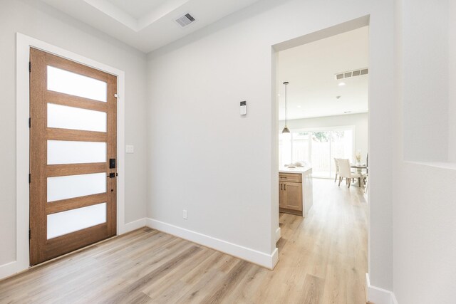 3312 Bremond St, Houston, TX 77004 - entryway featuring light wood-style floors and baseboards