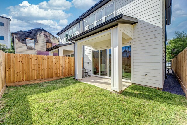 3312 Bremond St, Houston, TX 77004 - back of property featuring a patio