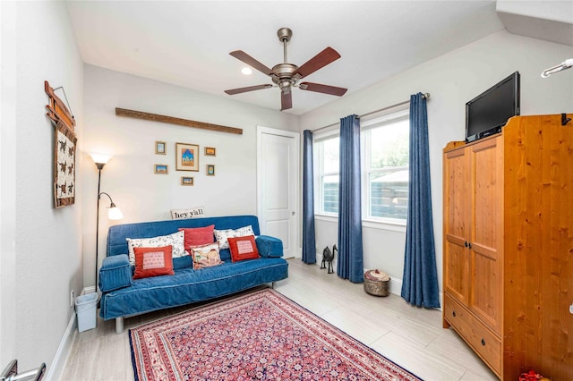 2110 Mason St, Houston, TX 77006 - living room with ceiling fan and baseboards