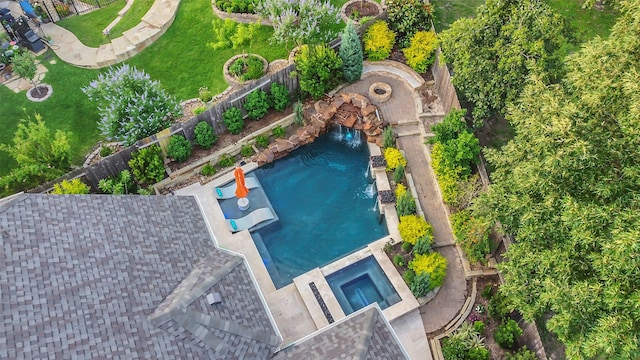 6 Muthill Cir, Conroe, TX 77304 - drone / aerial view of a pool