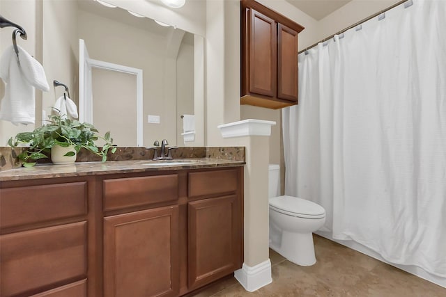 6 Muthill Cir, Conroe, TX 77304 - bathroom featuring toilet, vanity, and a shower with shower curtain