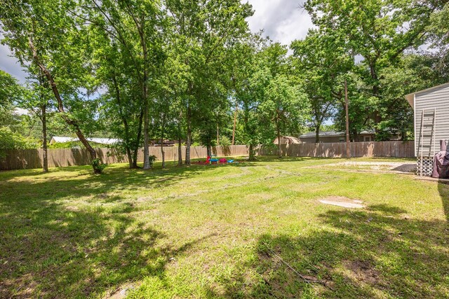 240 7th St, Trinity, TX 75862 - view of yard