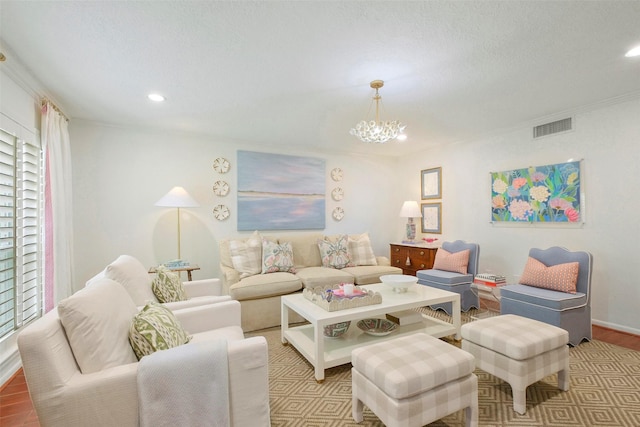 6475 Burgoyne Rd Unit 38, Houston, TX 77057 - living room featuring a chandelier, light wood-style flooring, recessed lighting, baseboards, and crown molding