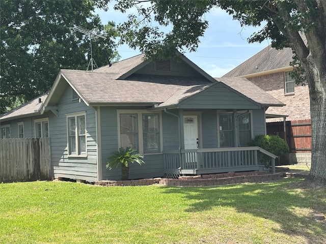 8314 Tavenor Ln, Houston, TX 77075 - view of front facade with a porch and roof with shingles