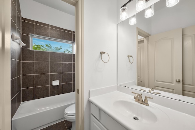 4603 Red Hawk Ct, Sugar Land, TX 77479 - bathroom with toilet, vanity, and tub / shower combination
