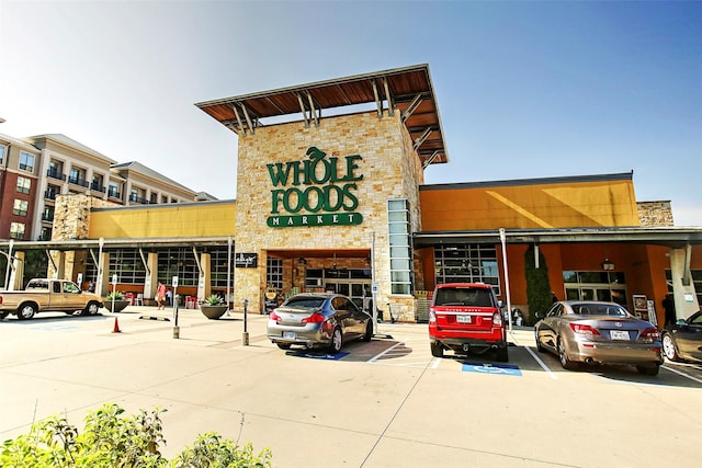 4404 Dickson St Unit B, Houston, TX 77007 - view of commercial location with uncovered parking