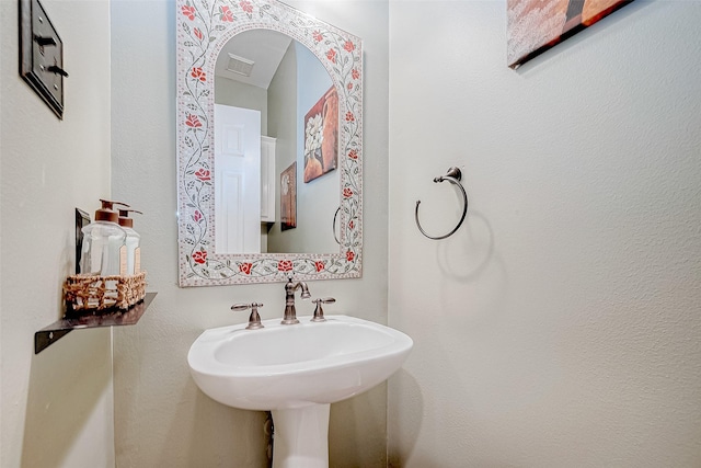 15614 Stable Brook Cir, Cypress, TX 77429 - bathroom with a sink