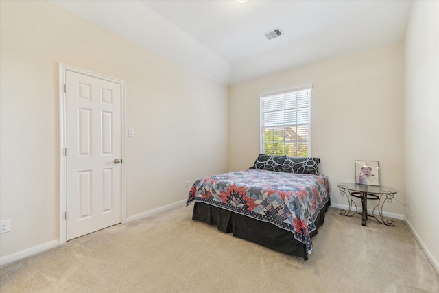 6015 Turner Shadow Ln, Sugar Land, TX 77479 - carpeted bedroom with baseboards