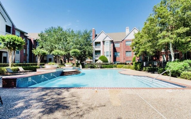 1330 Old Spanish Trl Unit 7207, Houston, TX 77054 - view of community pool