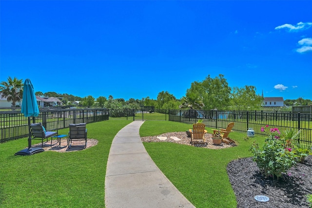 607 29th St, Dickinson, TX 77539 - view of yard