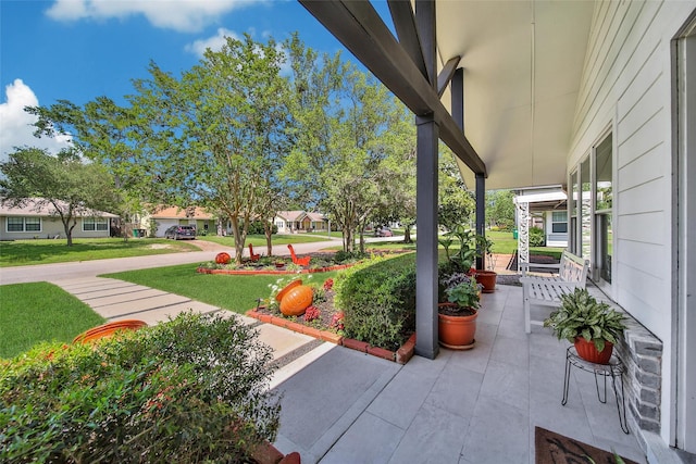 1345 Curtin St, Houston, TX 77018 - view of patio / terrace featuring a porch and a residential view