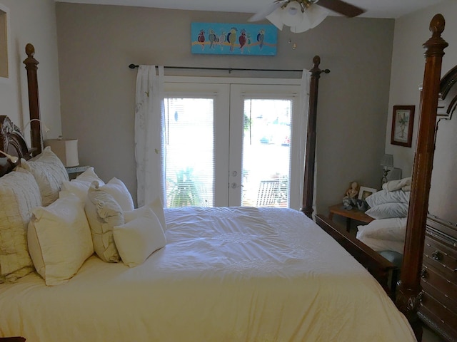 4747 Nasa Pkwy Unit 104, Pasadena, TX 77586 - bedroom featuring access to exterior
