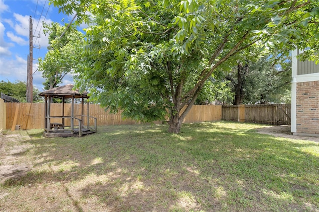 18010 Santolina Ln, Katy, TX 77449 - view of yard with a gazebo