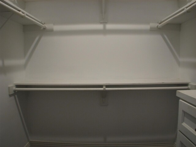 2405 Keene St, Houston, TX 77009 - view of walk in closet