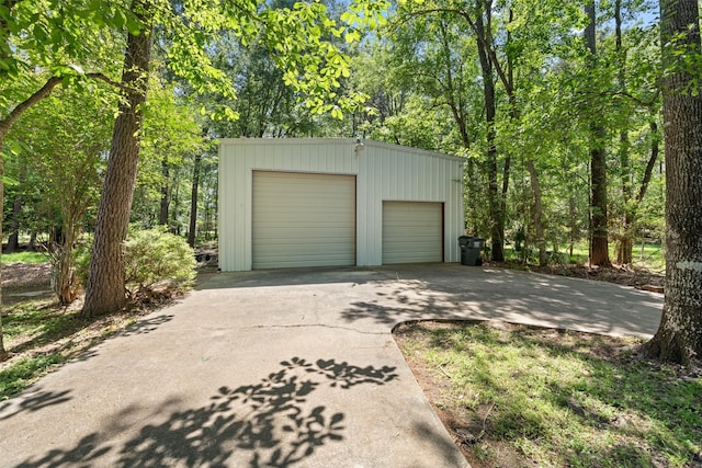 view of detached garage