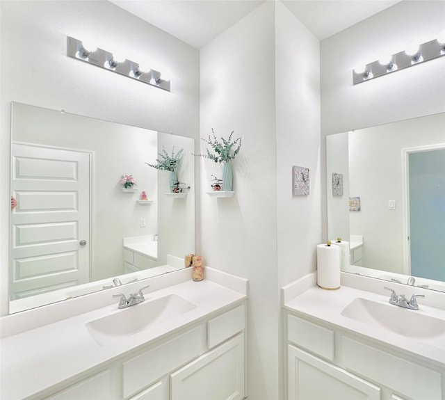 7014 Anacua Berry Cir, Katy, TX 77493 - bathroom featuring two vanities