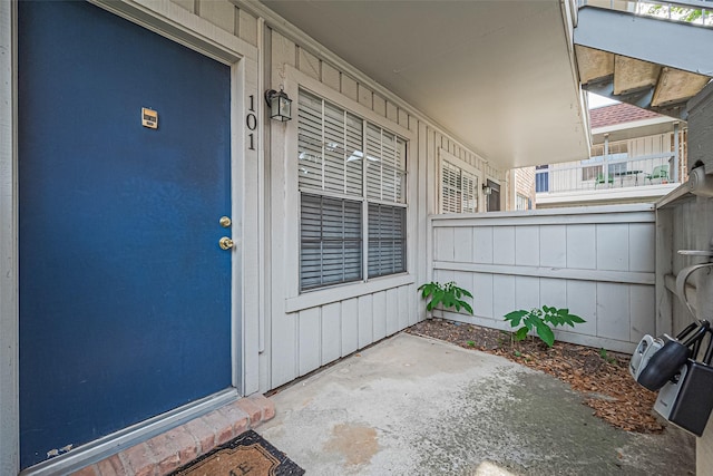 2250 Bering Dr Unit 101, Houston, TX 77057 - view of doorway to property