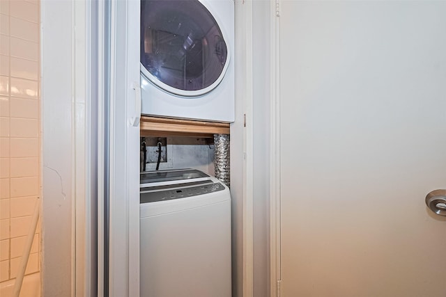 2250 Bering Dr Unit 101, Houston, TX 77057 - laundry area featuring washer hookup