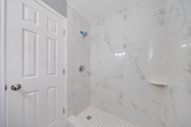 722 Dell Dale St, Channelview, TX 77530 - bathroom with a shower