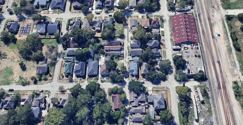 2202 Noble St, Houston, TX 77026