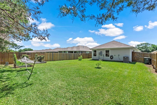 2117 Heritage Meadow Ln, Bryan, TX 77803 - view of yard featuring central AC unit