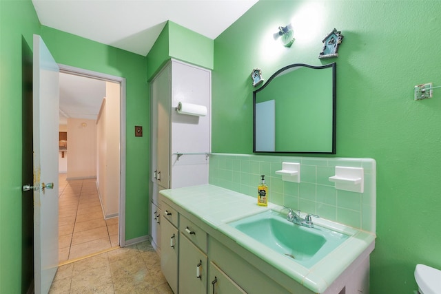 6046 Harbrook Dr, Houston, TX 77087 - bathroom with vanity and toilet
